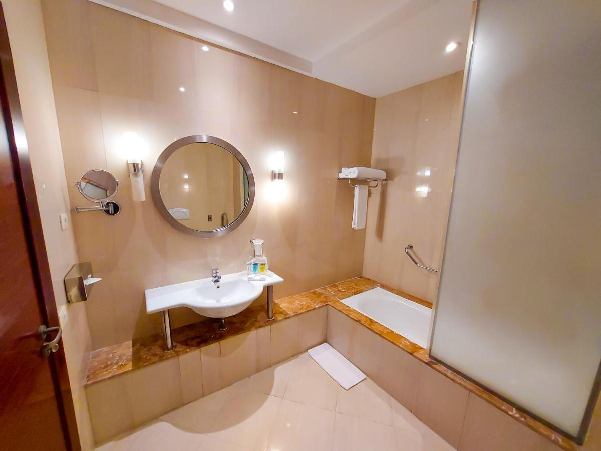 헬난 드림랜드 호텔 앤 컨퍼런스 센터 6th of October City 외부 사진 Bathroom