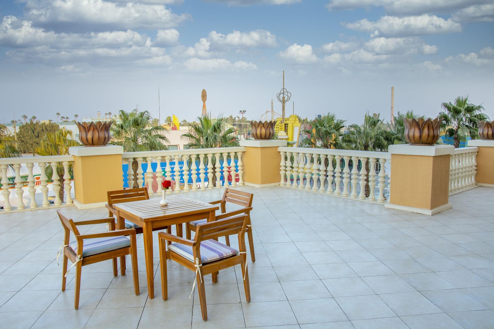 헬난 드림랜드 호텔 앤 컨퍼런스 센터 6th of October City 외부 사진 Rooftop terrace